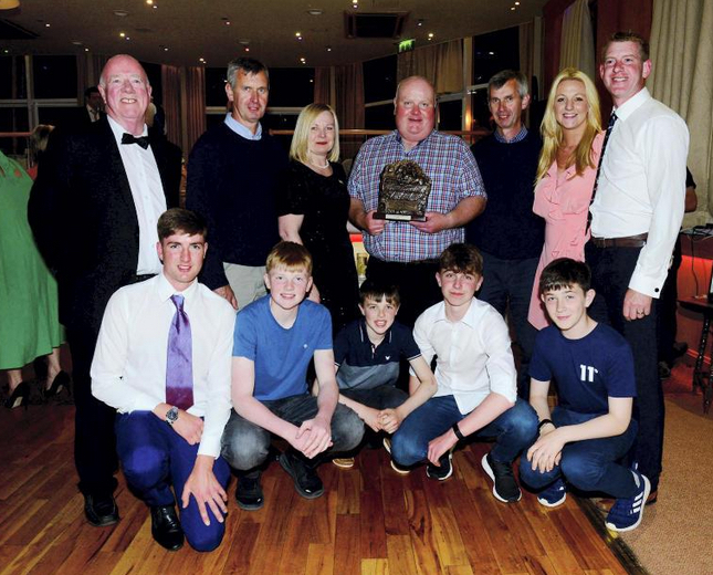 John receives Persolality of the Year at PTP Awards .png
