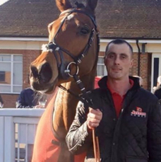 Minella Tara wins at Lingfield 3/12/19.png